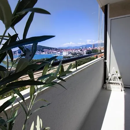 Sea La Vie Centre Апартаменты